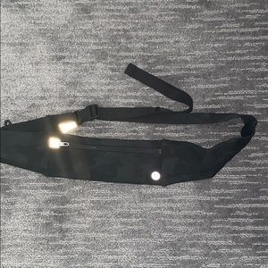Lululemon running belt